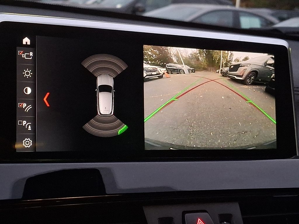 Thumbnail: 2022 BMW X2 - 16