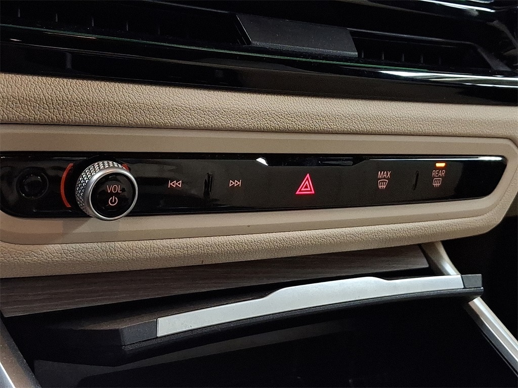 Thumbnail: 2025 BMW 3 Series - 14