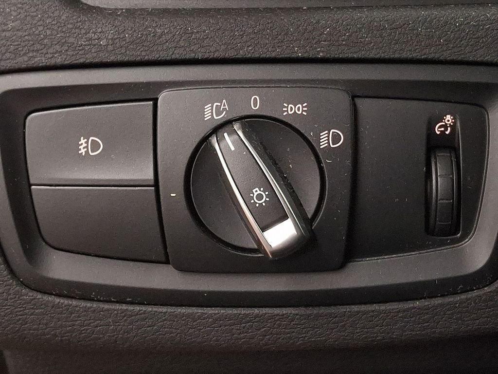 Thumbnail: 2020 BMW X2 - 20