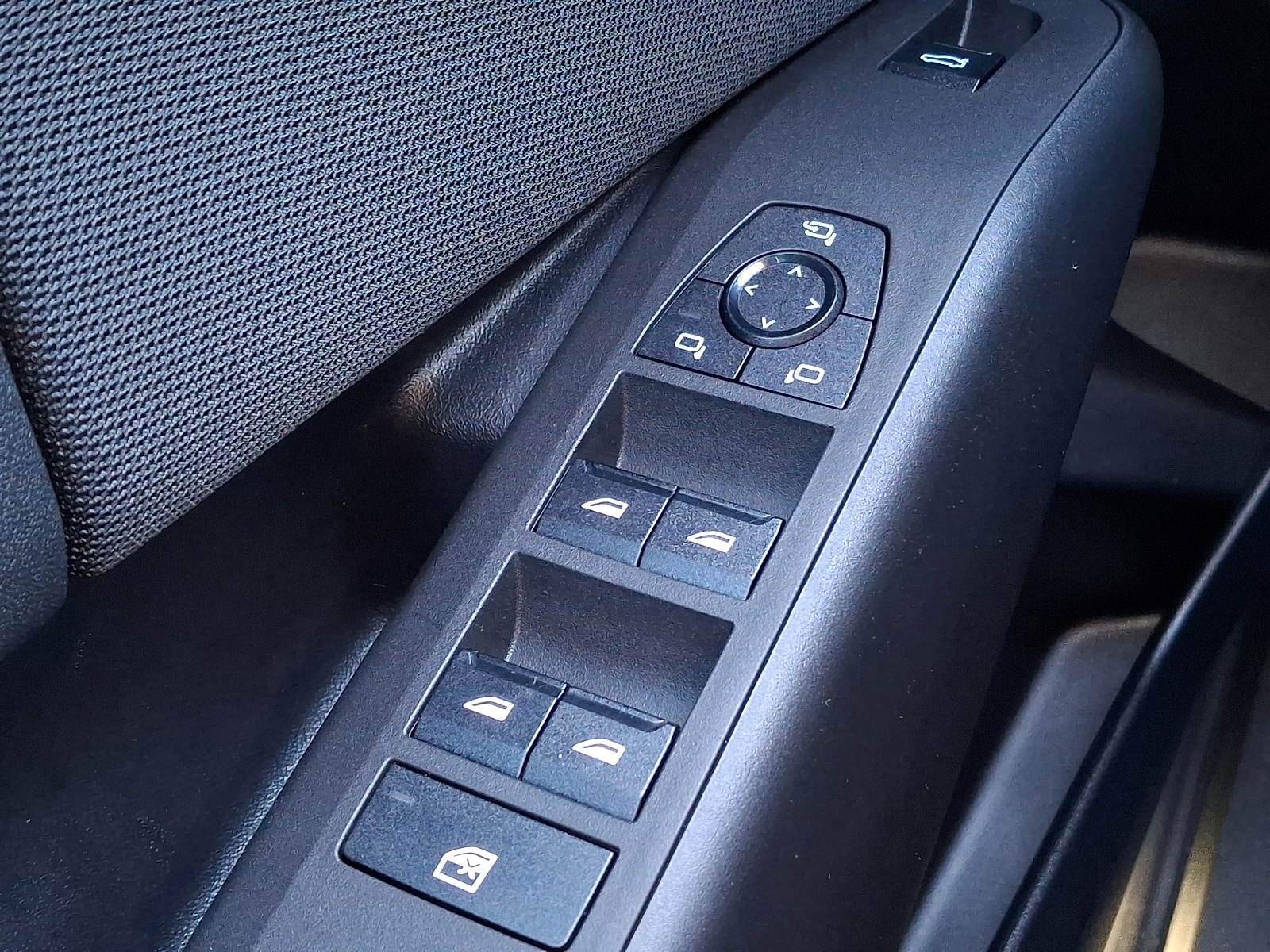 Thumbnail: 2025 BMW X3 - 23