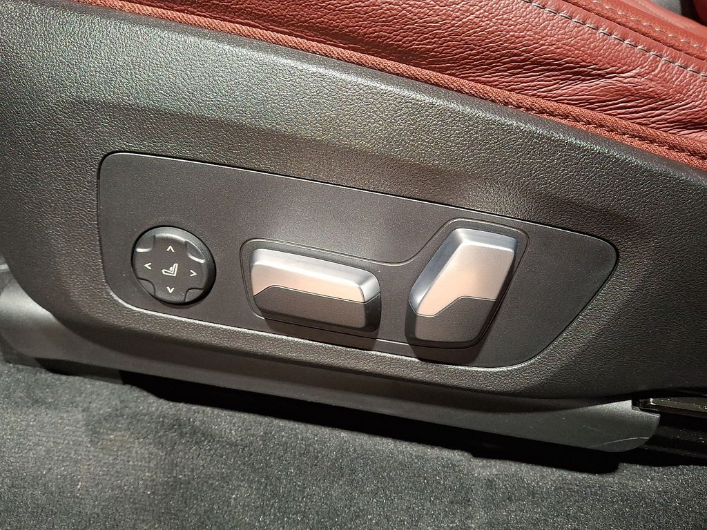 Thumbnail: 2024 BMW X3 - 10