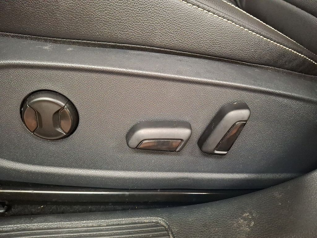 Thumbnail: 2024 Volkswagen Jetta - 11