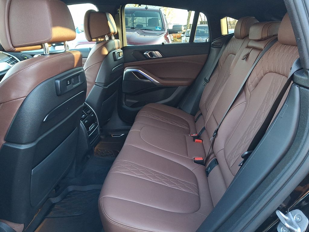 Thumbnail: 2022 BMW X6 - 7