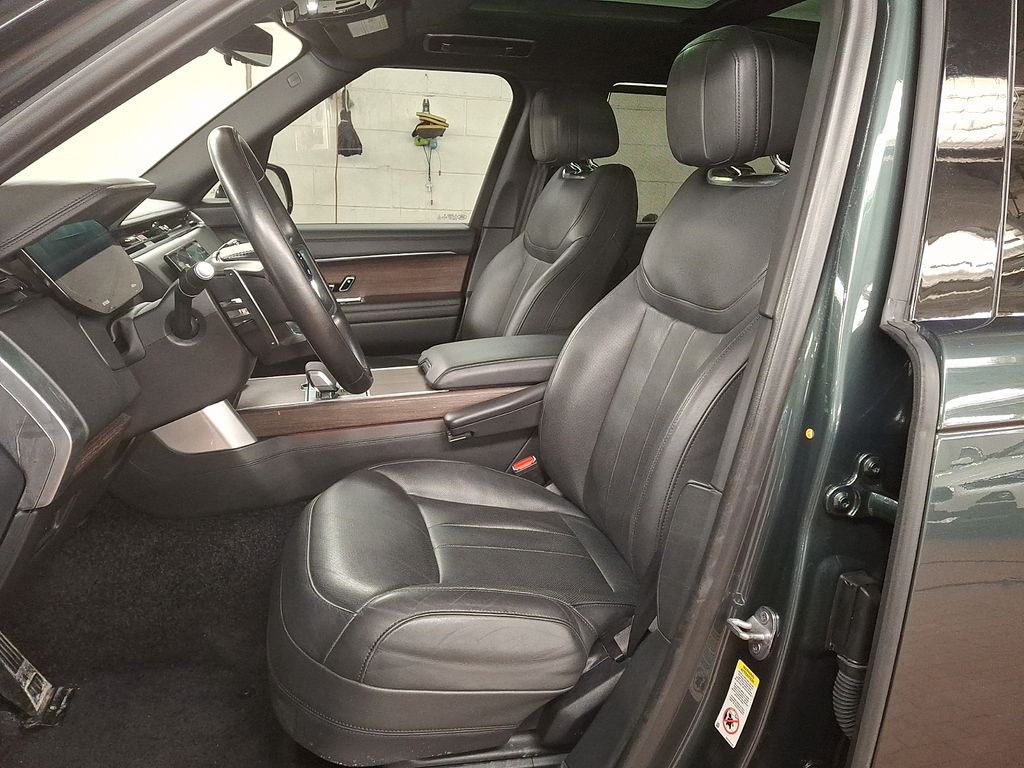 Thumbnail: 2023 Land Rover Range Rover - 8