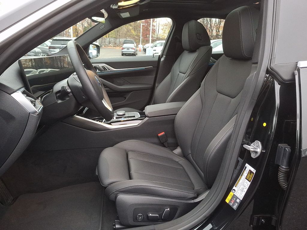 Thumbnail: 2024 BMW i4 - 9