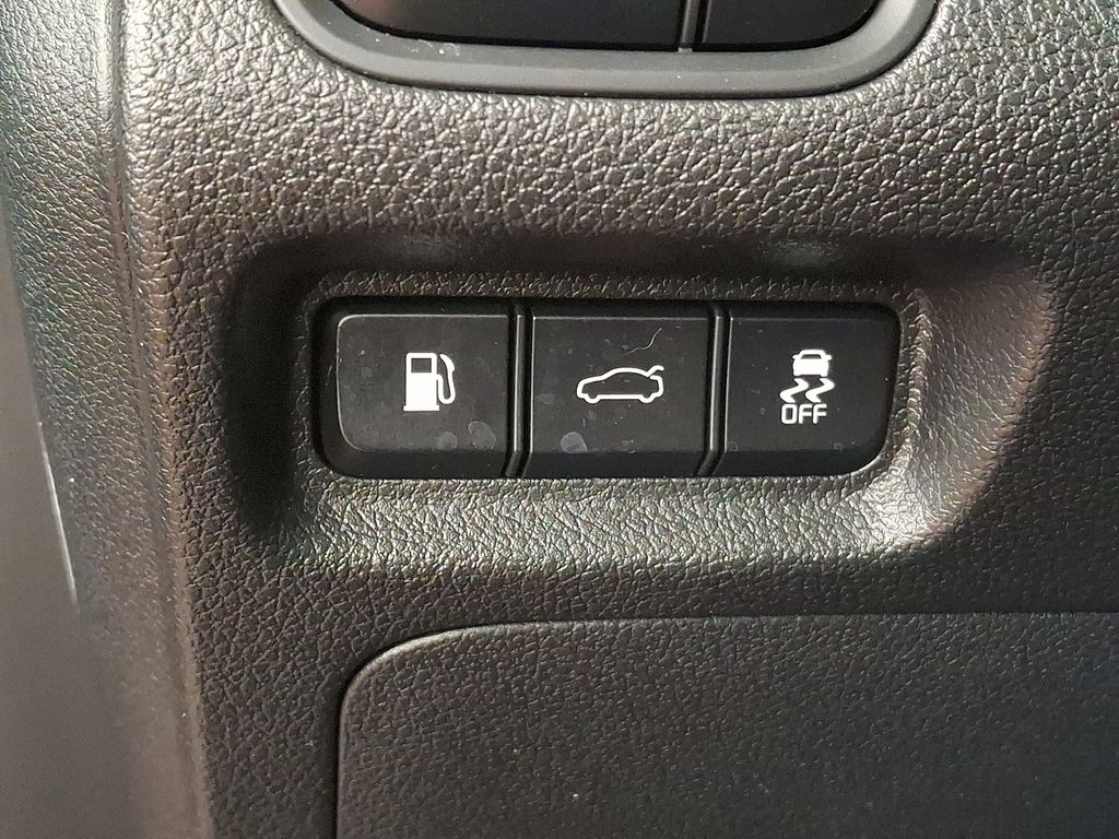 Thumbnail: 2016 Kia Optima - 24