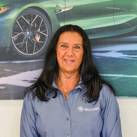 Staff member Sally Anne Amato from ID_4709b2106617