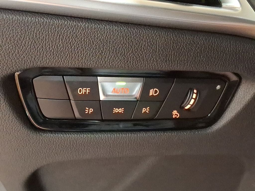 Thumbnail: 2025 BMW 4 Series - 24