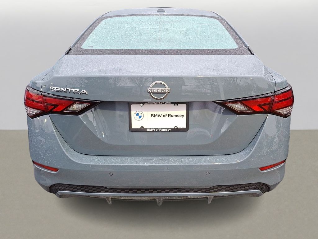 2025 Nissan Sentra SV photo 4