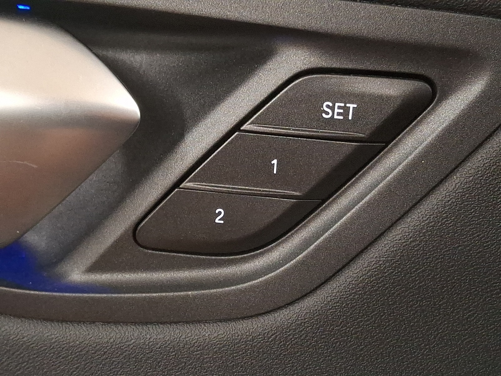 Thumbnail: 2025 BMW 2 Series - 23