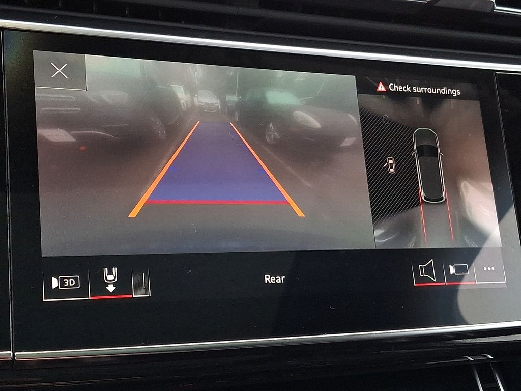 Thumbnail: 2022 Audi Q7 - 15