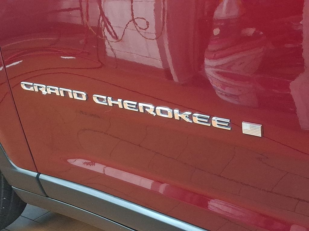 Thumbnail: 2024 Jeep Grand Cherokee - 27