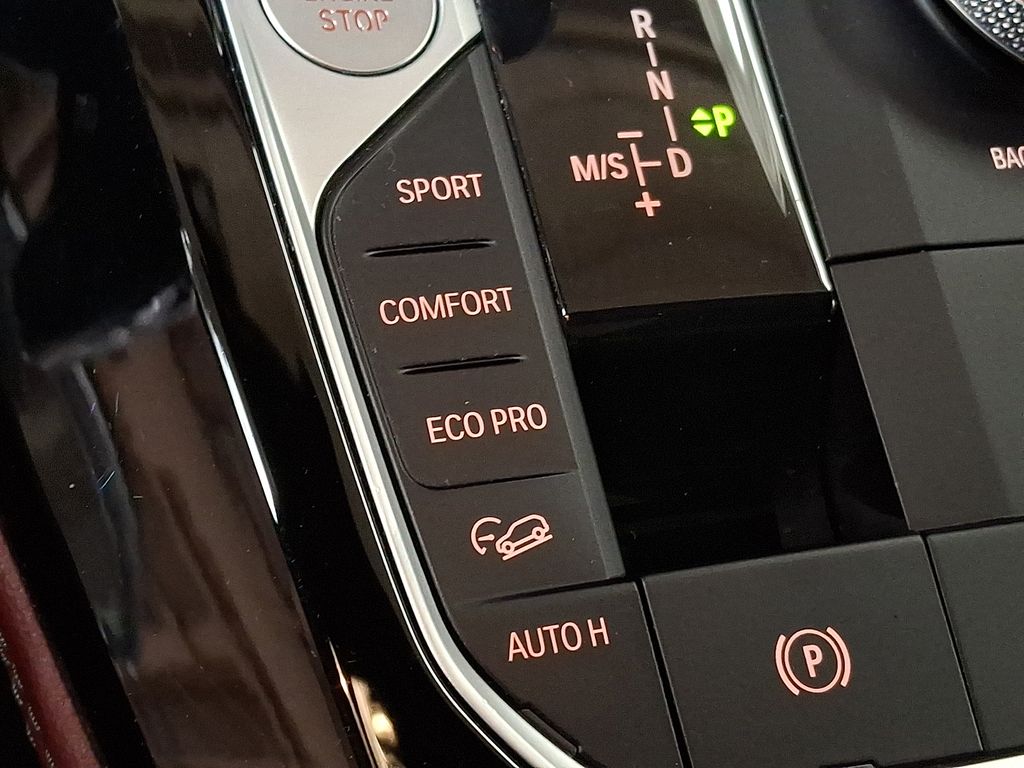 Thumbnail: 2023 BMW X4 - 22