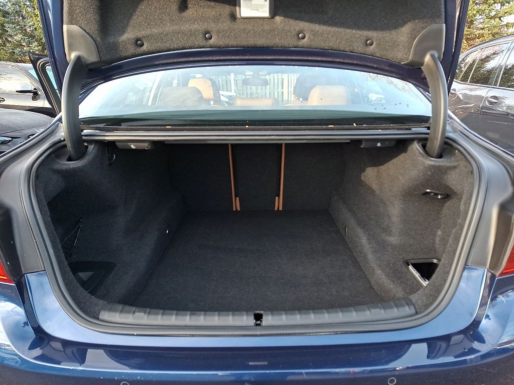 Thumbnail: 2019 BMW 5 Series - 27