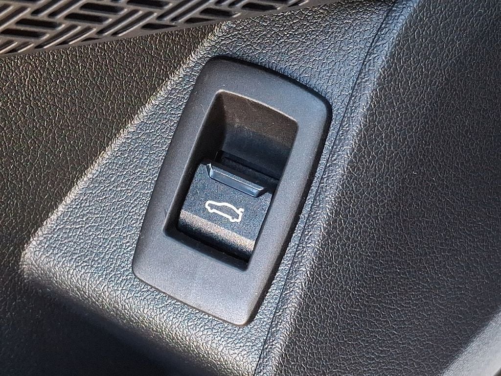 Thumbnail: 2023 BMW X1 - 25