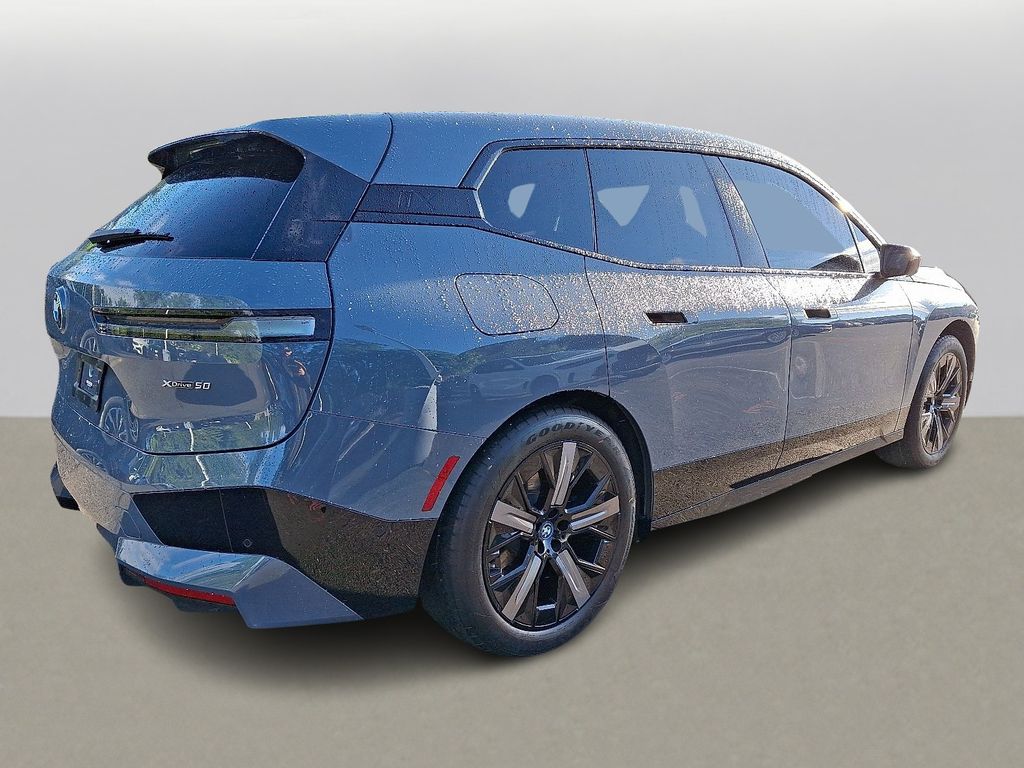 Thumbnail: 2023 BMW iX - 3