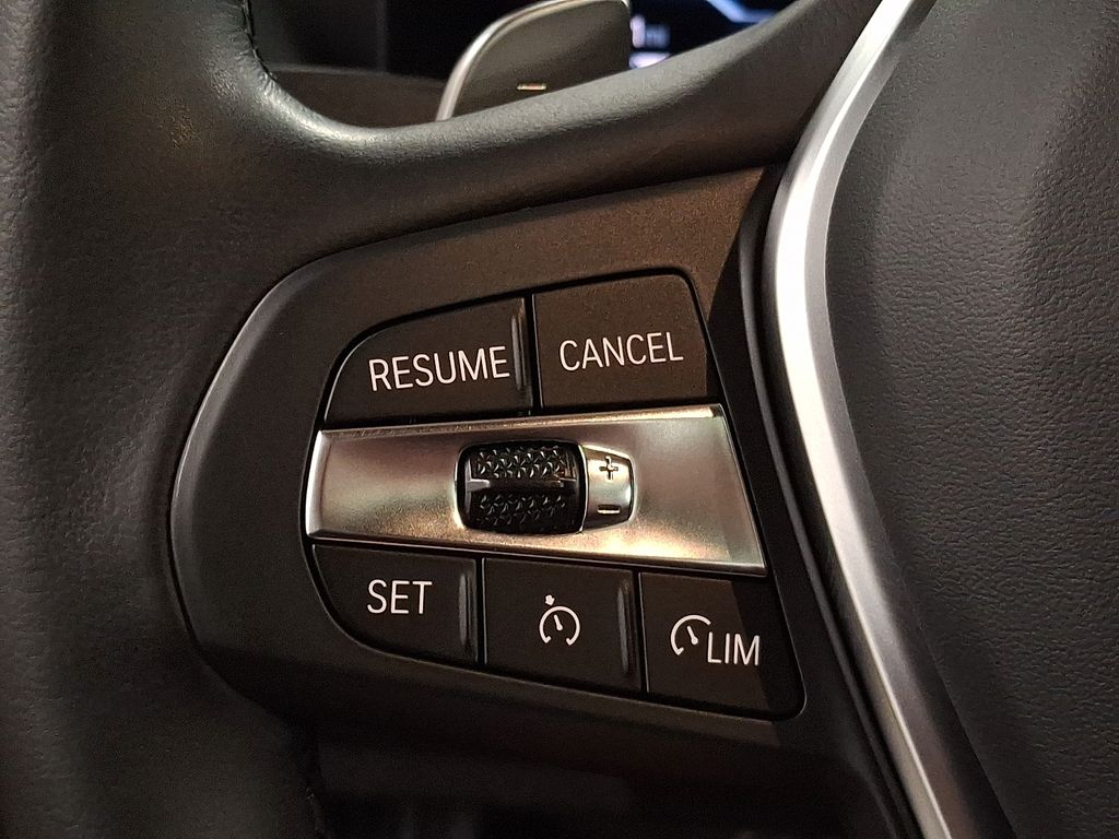 Thumbnail: 2023 BMW 3 Series - 12