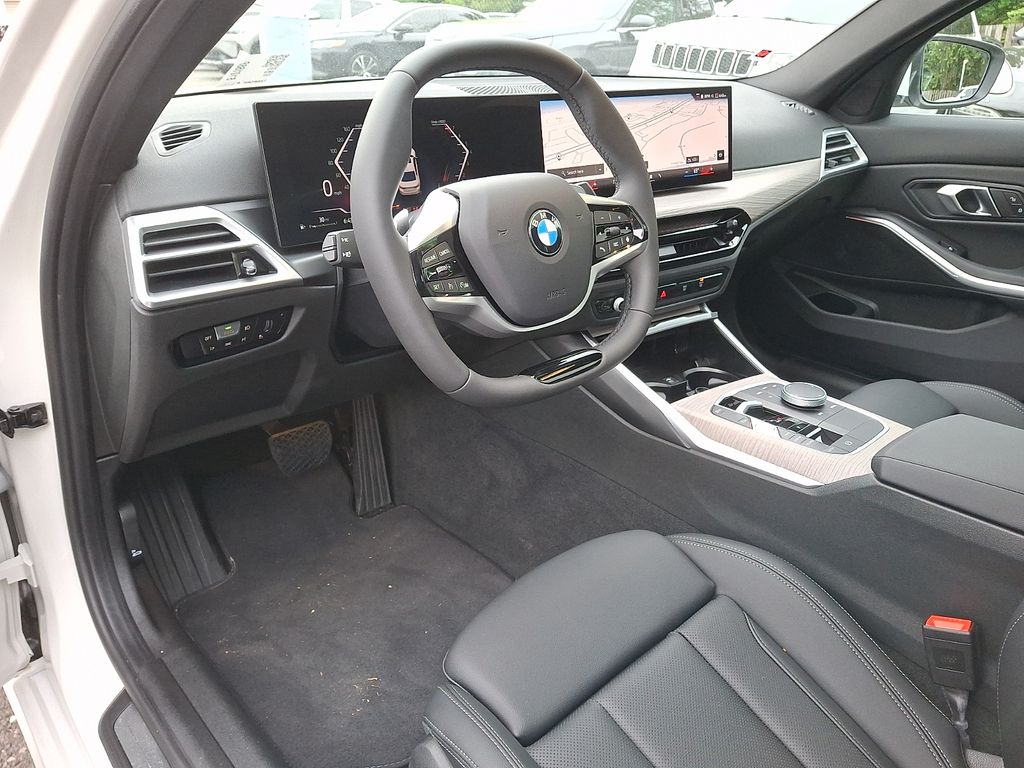 Thumbnail: 2025 BMW 3 Series - 8
