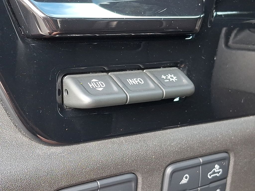 Thumbnail: 2024 Chevrolet Silverado 2500 - 24