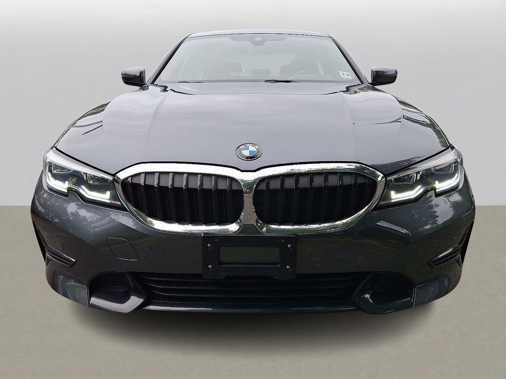 Thumbnail: 2022 BMW 3 Series - 2