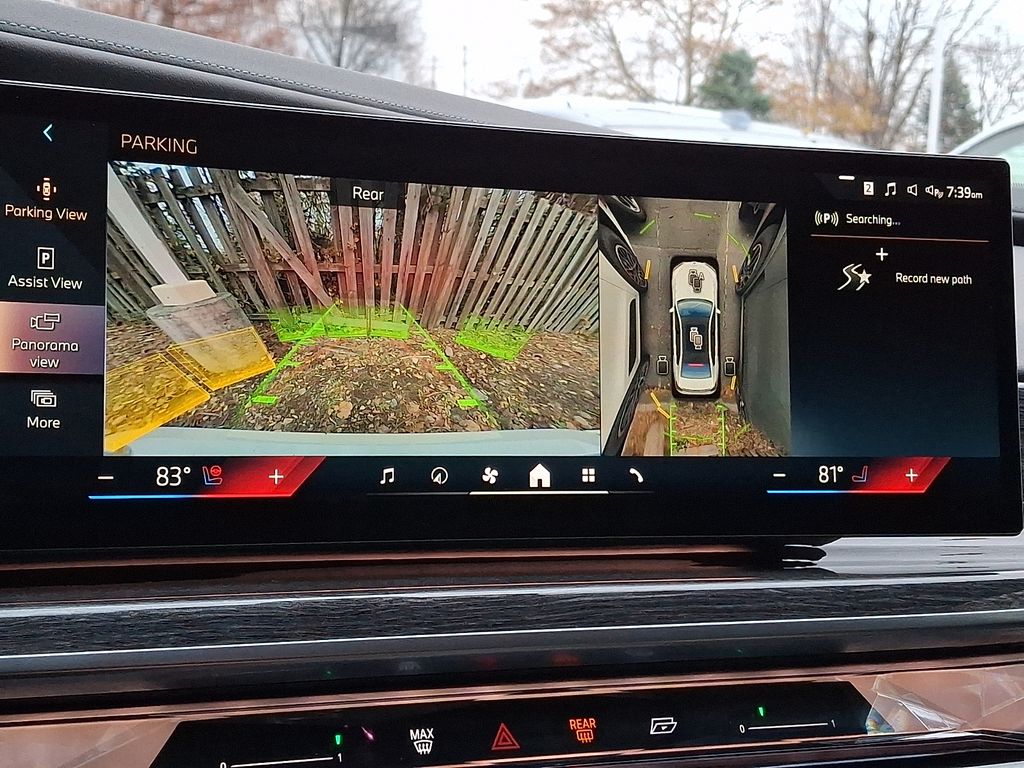 Thumbnail: 2023 BMW 7 Series - 14