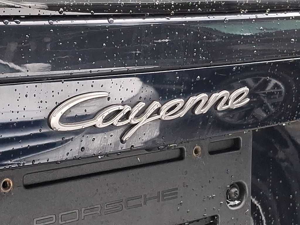 Thumbnail: 2022 Porsche Cayenne - 29
