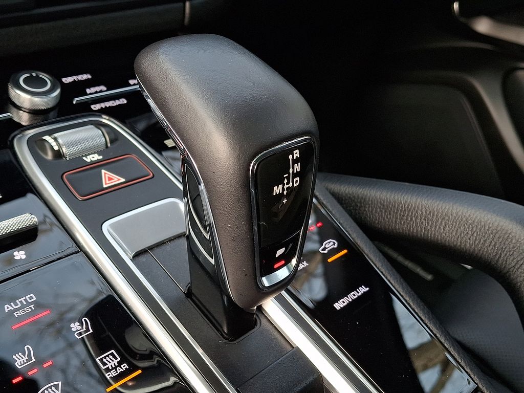 Thumbnail: 2023 Porsche Cayenne - 12