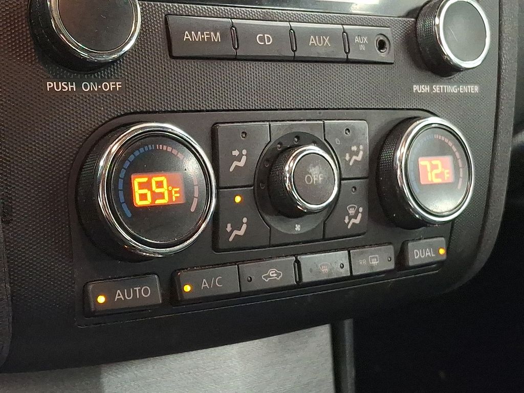 Thumbnail: 2010 Nissan Altima - 16