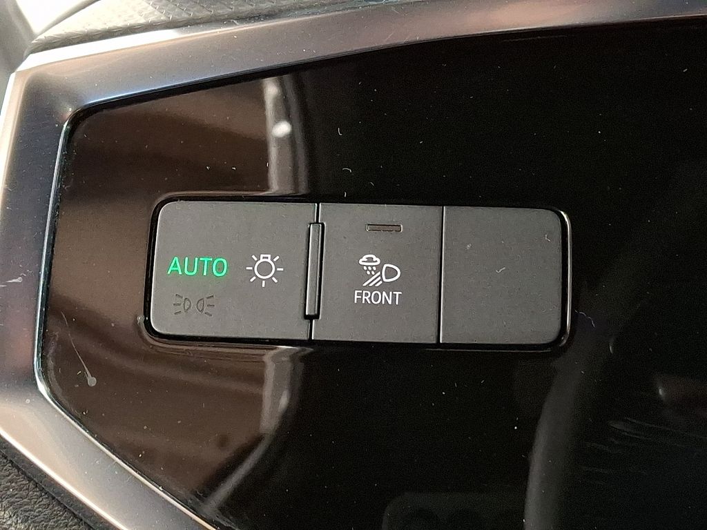 Thumbnail: 2019 Audi Q3 - 24