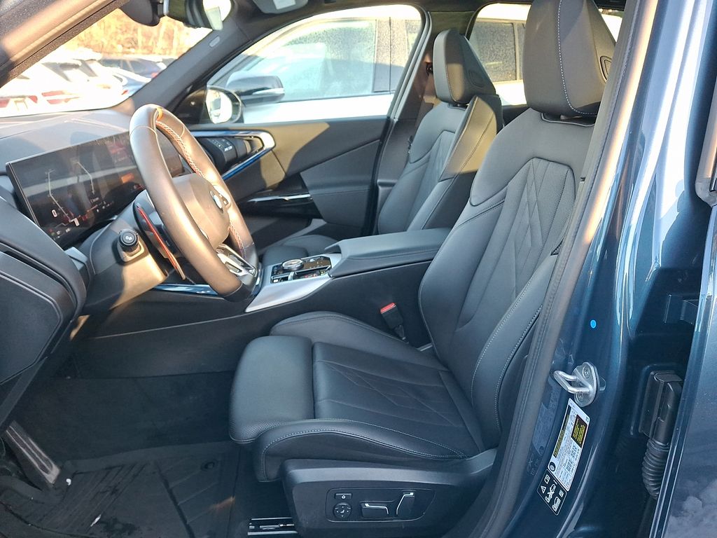 Thumbnail: 2025 BMW X3 - 9