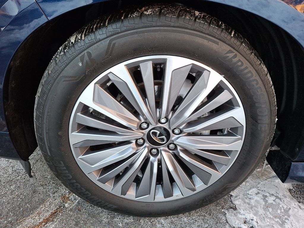 Thumbnail: 2025 INFINITI QX80 - 6