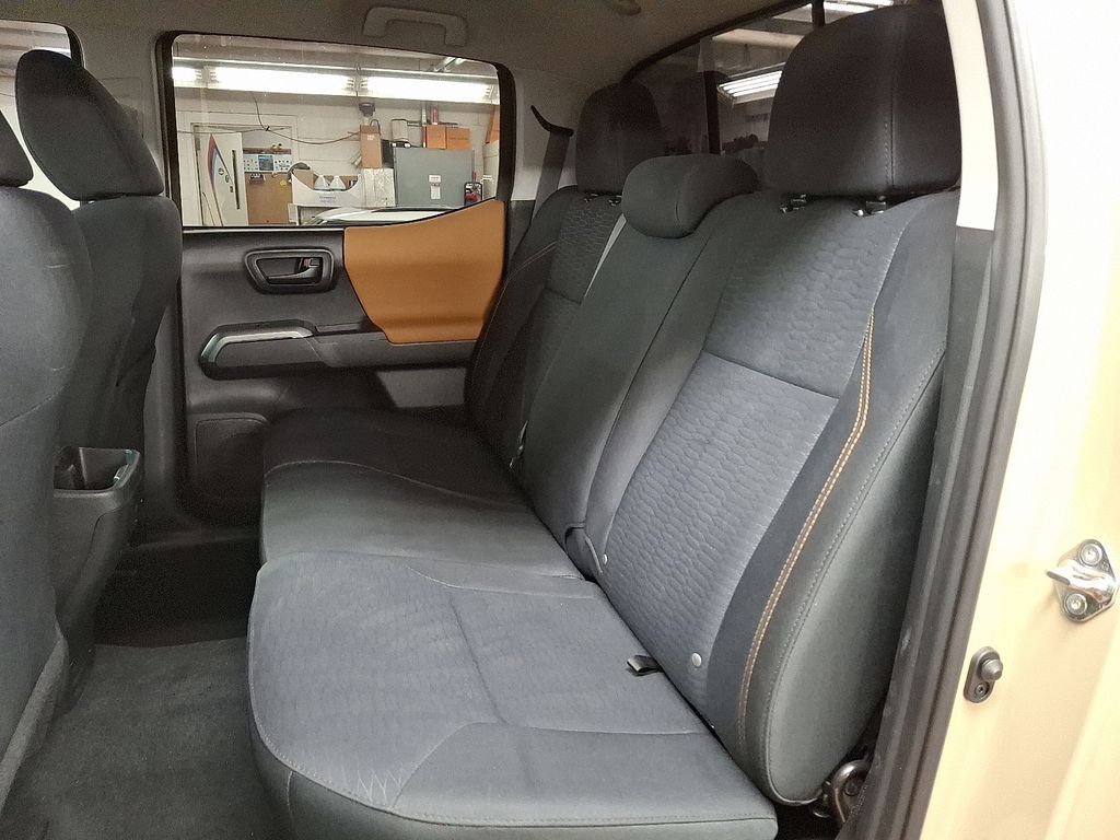 2019 Toyota Tacoma  8