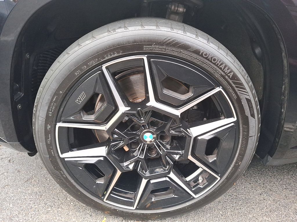 Thumbnail: 2024 BMW XM - 6