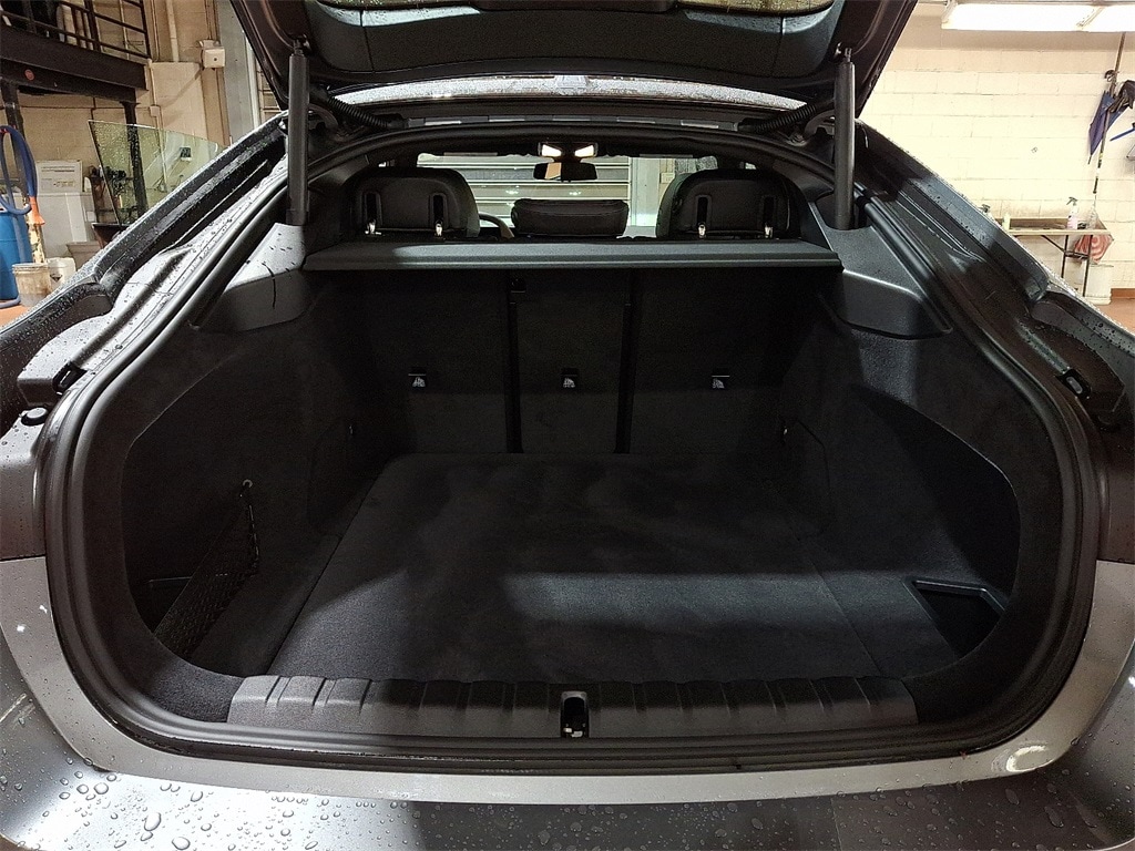 Thumbnail: 2025 BMW i4 - 27