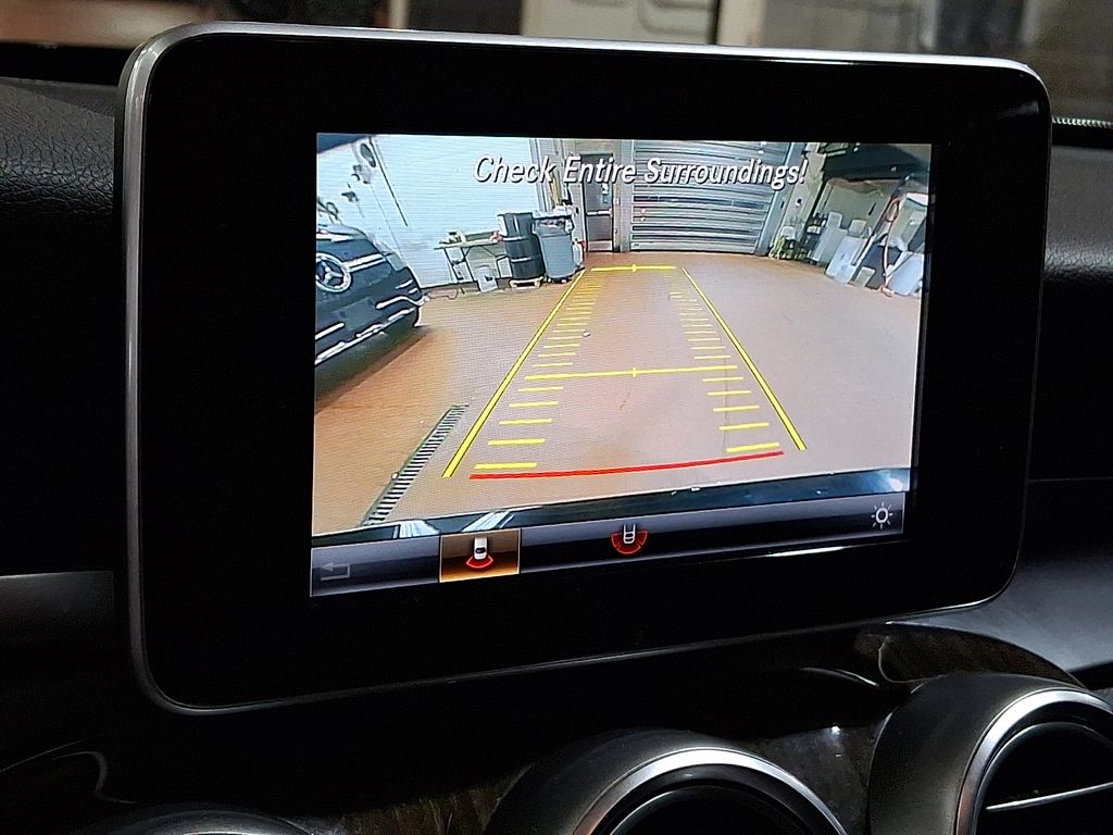 Thumbnail: 2018 Mercedes-Benz C-Class - 15