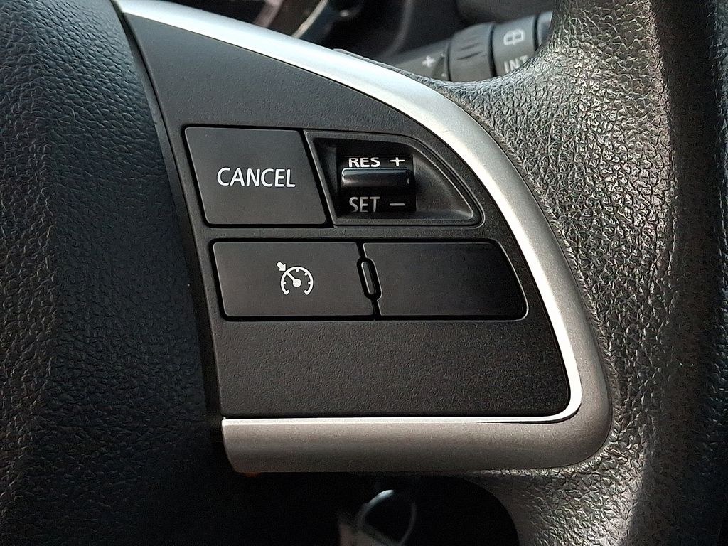 2022 Mitsubishi Outlander Sport ES 18