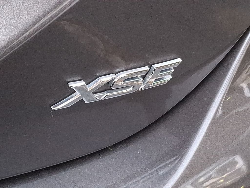 Thumbnail: 2021 Toyota Camry - 26