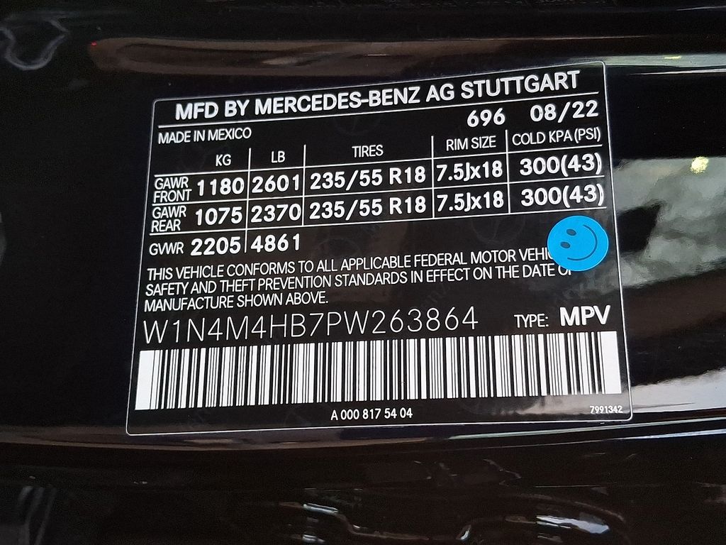 Thumbnail: 2023 Mercedes-Benz GLB - 25