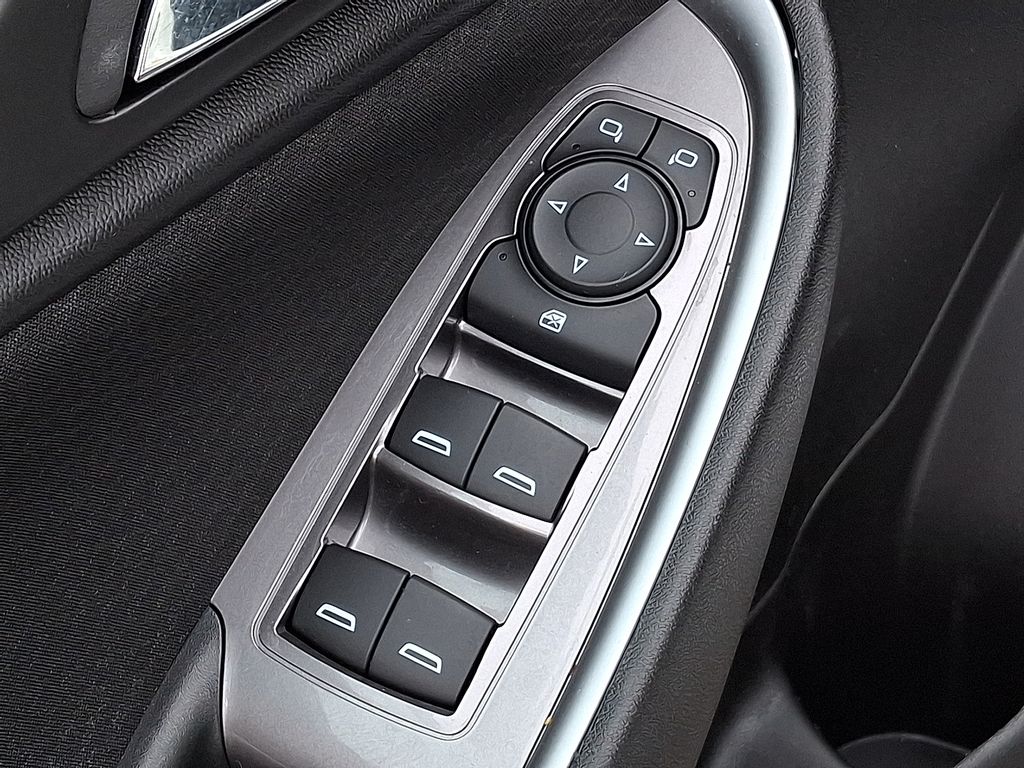 Thumbnail: 2024 Chevrolet Malibu - 25