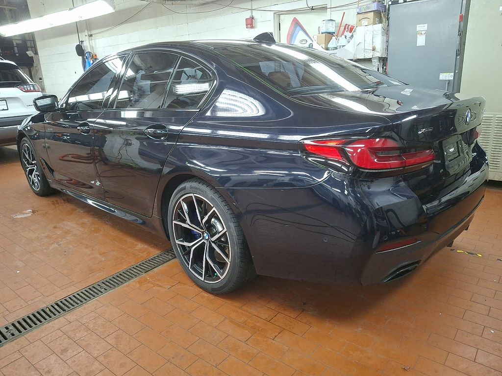 Thumbnail: 2022 BMW 5 Series - 6