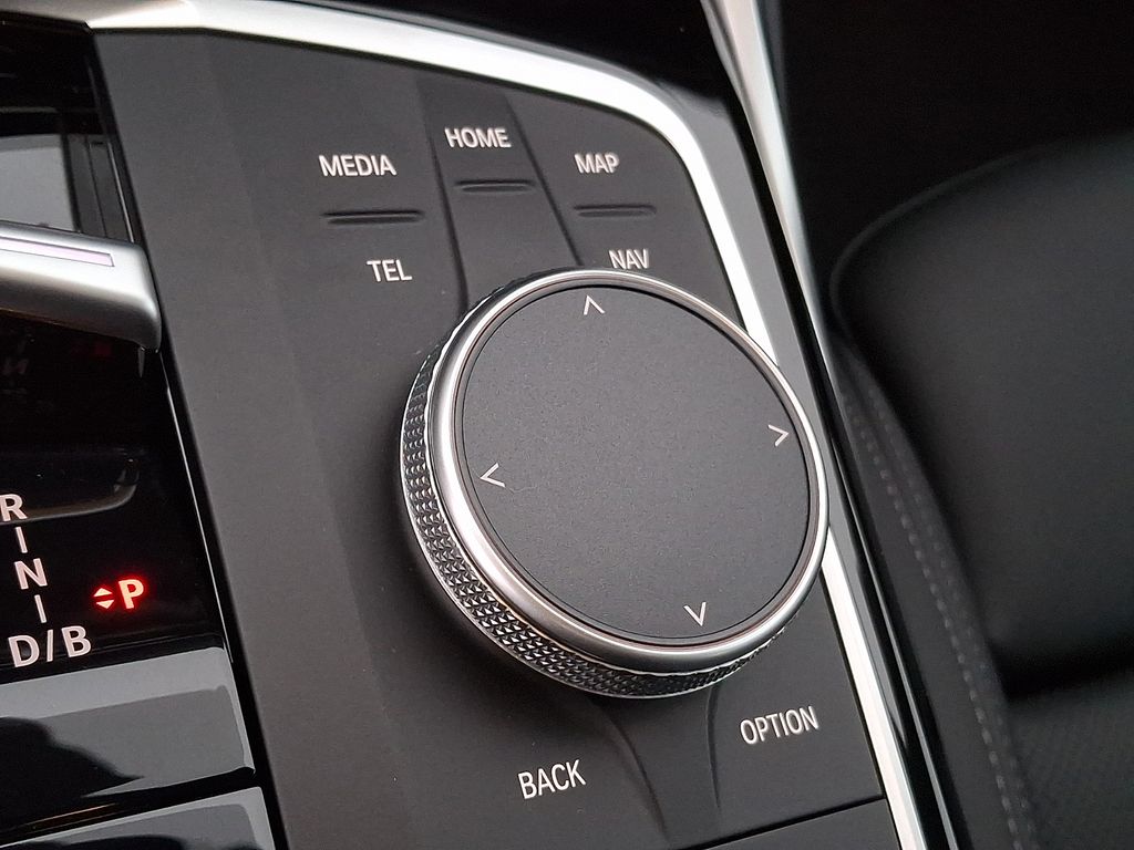 Thumbnail: 2024 BMW i4 - 22