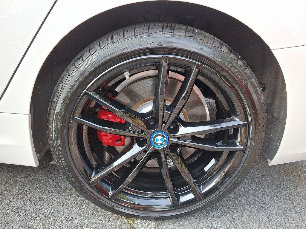 2024 BMW 3 Series 330e xDrive 8