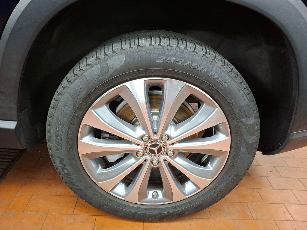 Thumbnail: 2020 Mercedes-Benz GLE - 6