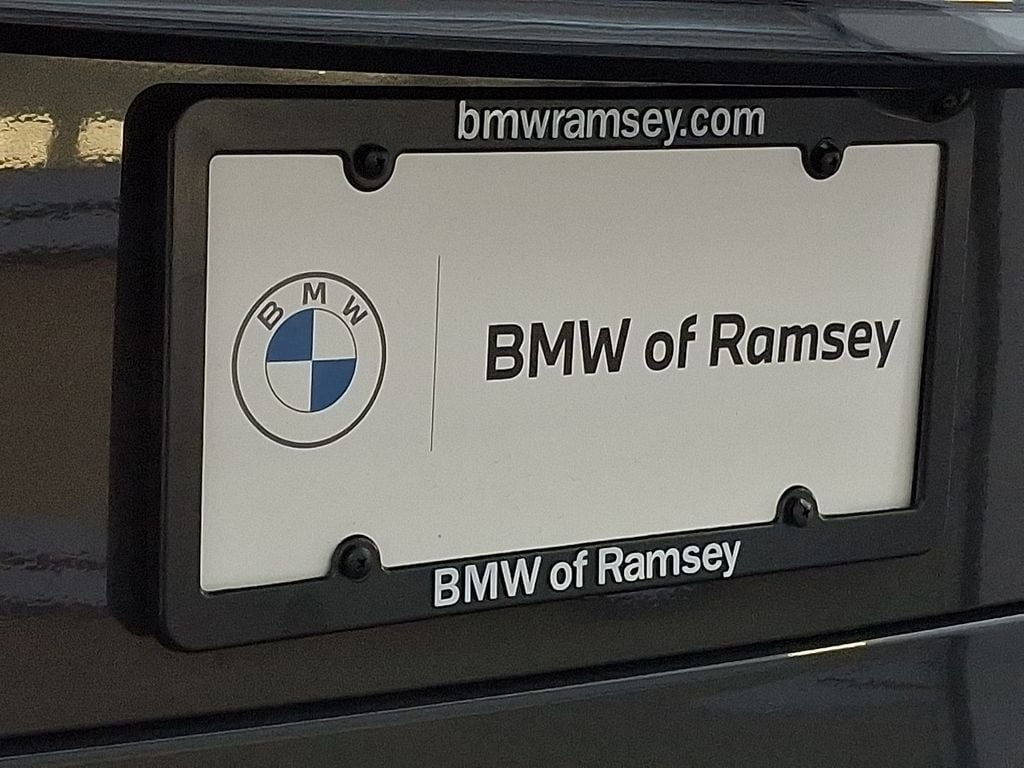 Thumbnail: 2027 BMW X7 - 13