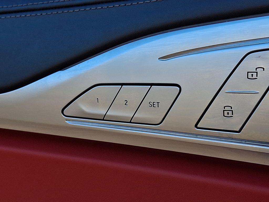 Thumbnail: 2024 BMW 8 Series - 26