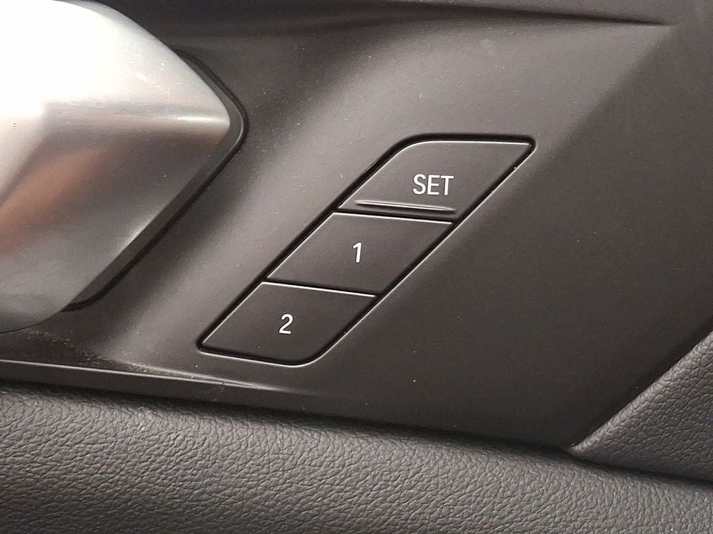 Thumbnail: 2022 BMW X5 - 25