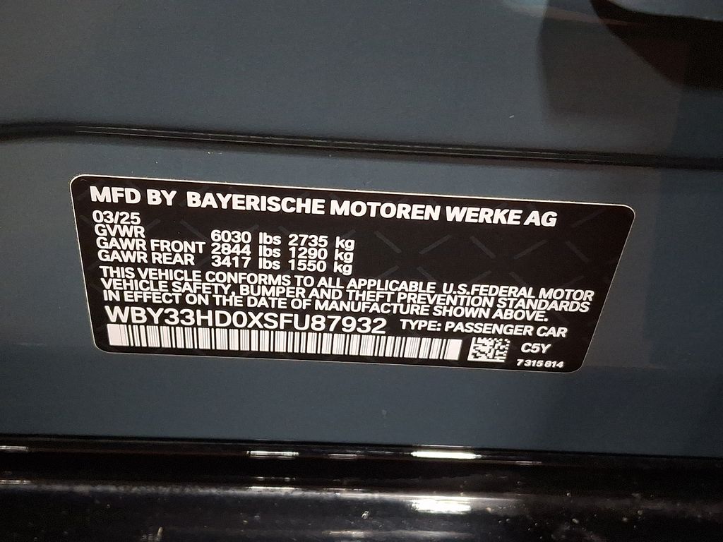 Thumbnail: 2025 BMW i4 - 27