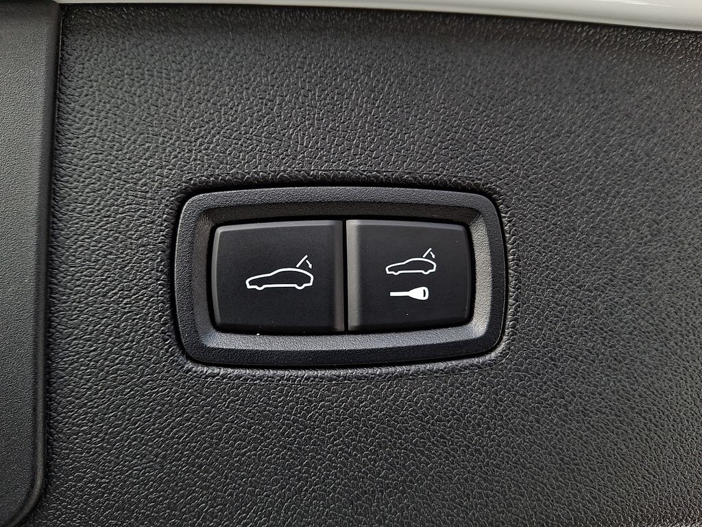 Thumbnail: 2023 Porsche Cayenne - 27