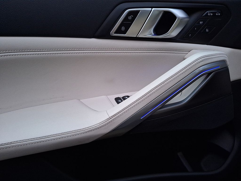 Thumbnail: 2023 BMW X6 - 8