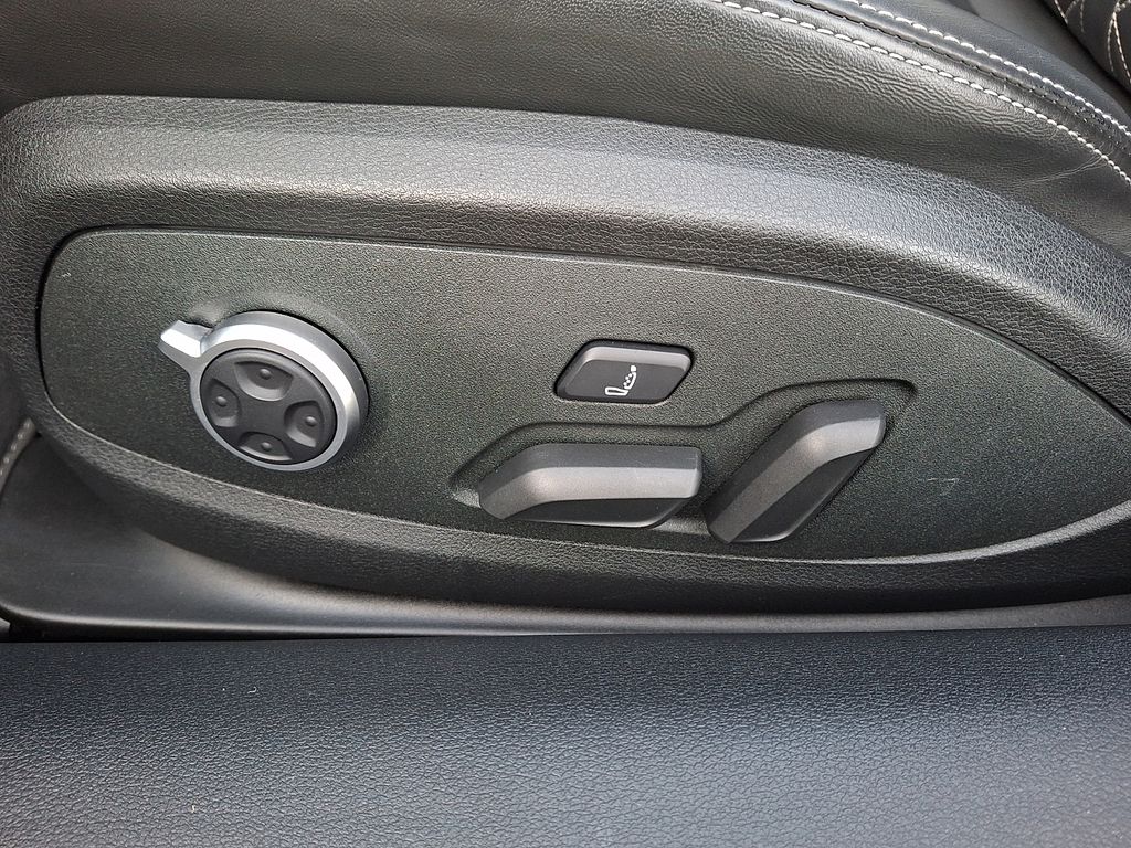 Thumbnail: 2023 Audi S5 - 11